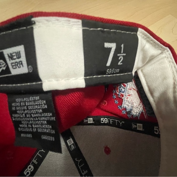 Toronto Blue Jays red hat fitted 7 1/2 - Picture 2 of 5